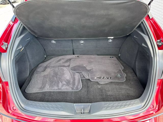 Vehicle image 17 of 51