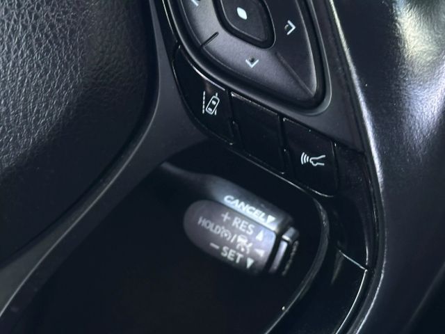 Vehicle image 28 of 51