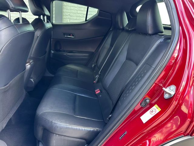 Vehicle image 16 of 51