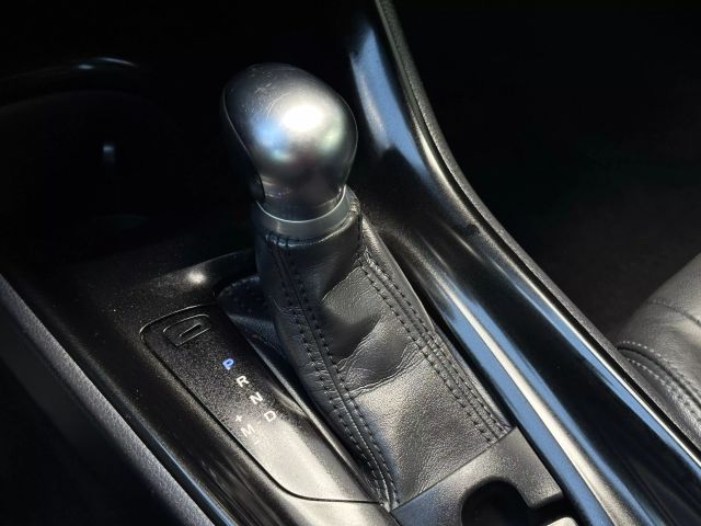 Vehicle image 39 of 51