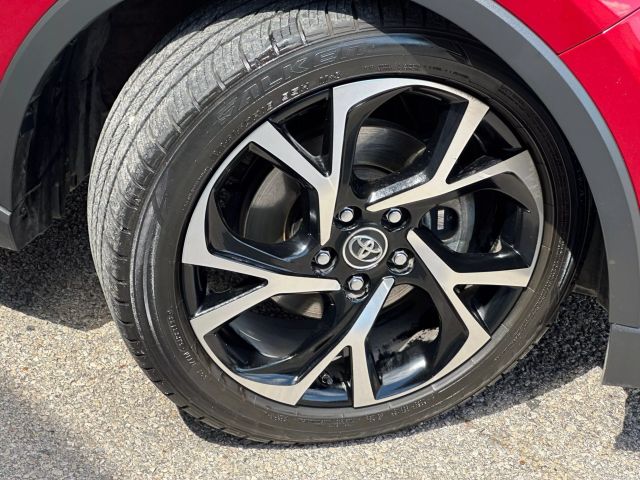 Vehicle image 47 of 51