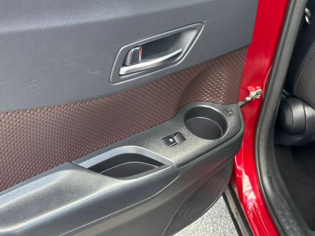 Vehicle image 14 of 51