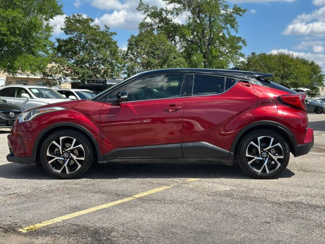 Vehicle image 10 of 51