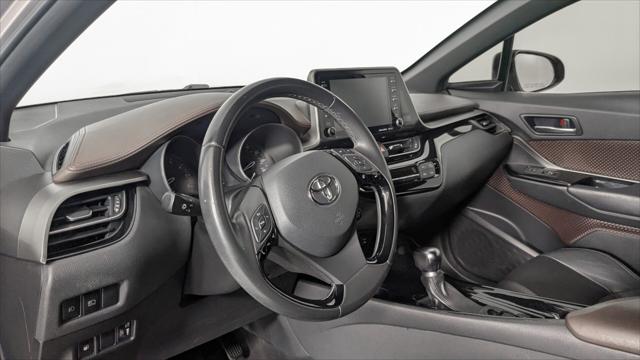 Vehicle image 14 of 36