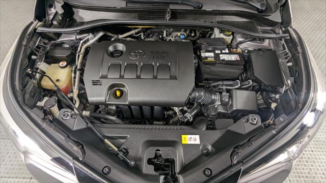 Vehicle image 32 of 36