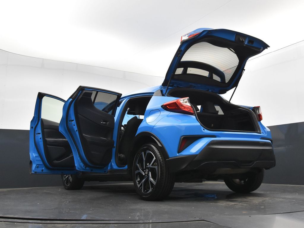 Vehicle image 15 of 51