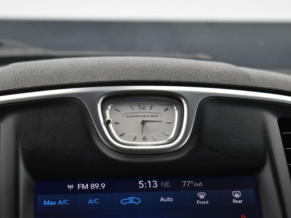 Vehicle image 22 of 51