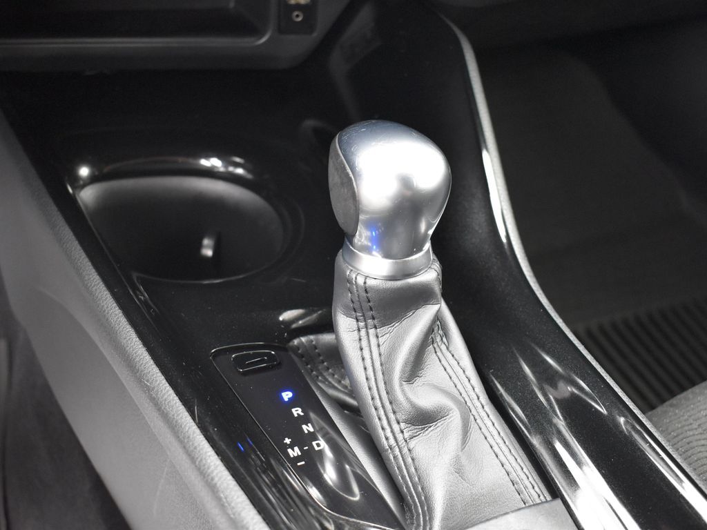 Vehicle image 38 of 51