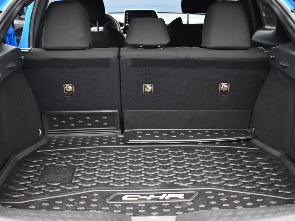 Vehicle image 43 of 51