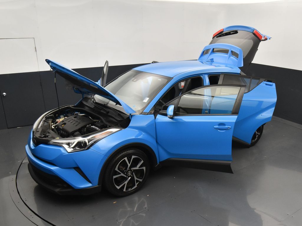 Vehicle image 4 of 51