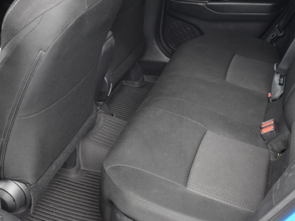 Vehicle image 41 of 51
