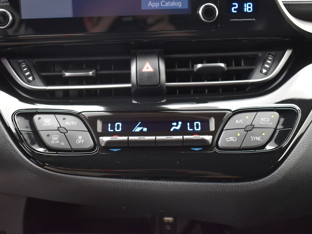 Vehicle image 31 of 51