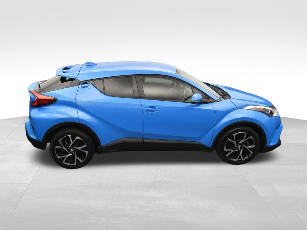 Vehicle image 9 of 51