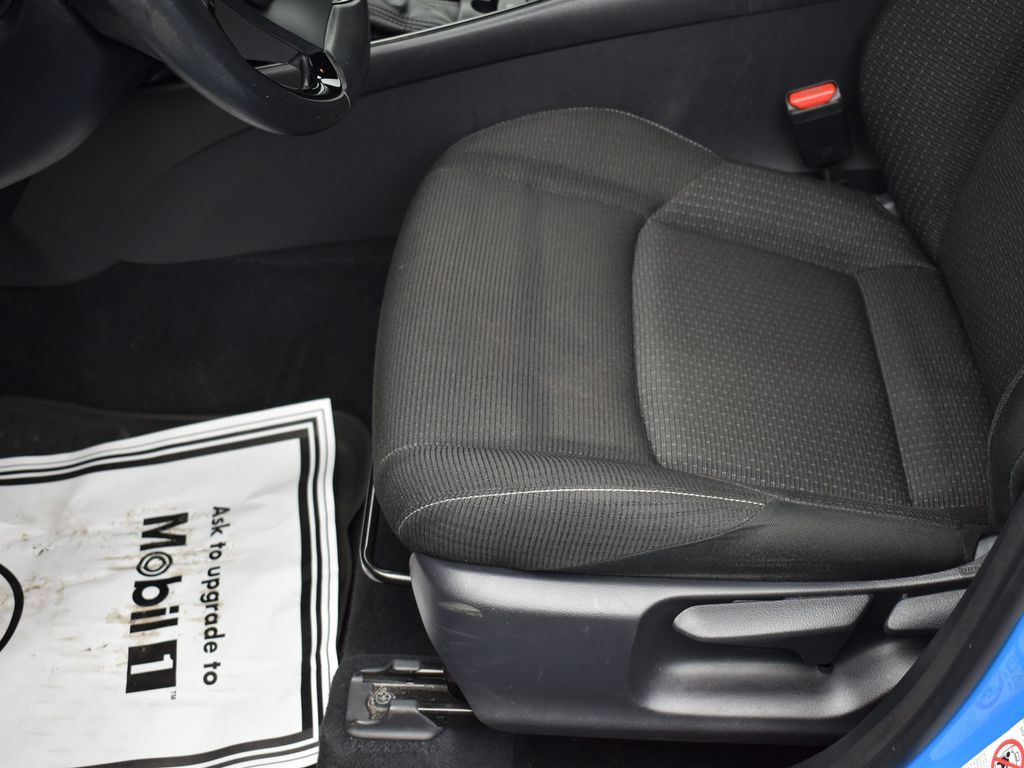 Vehicle image 25 of 51