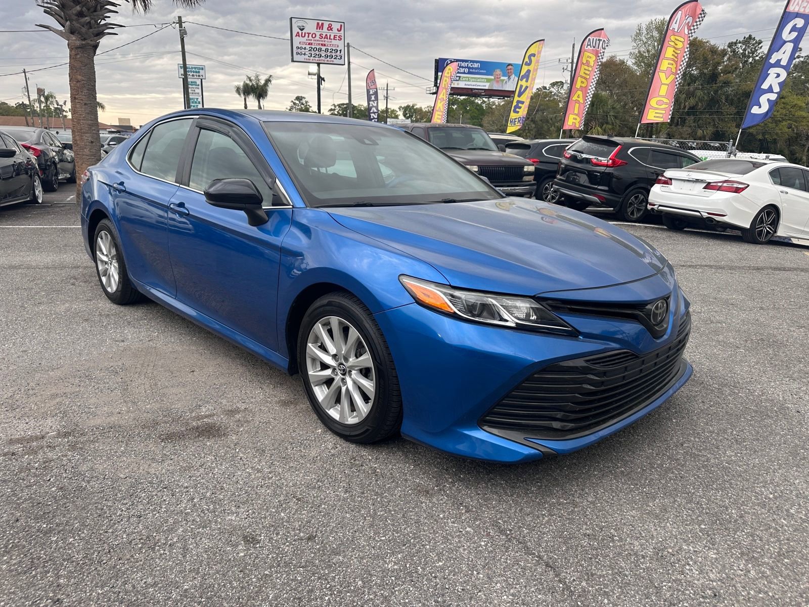 Vehicle image 6 of 21