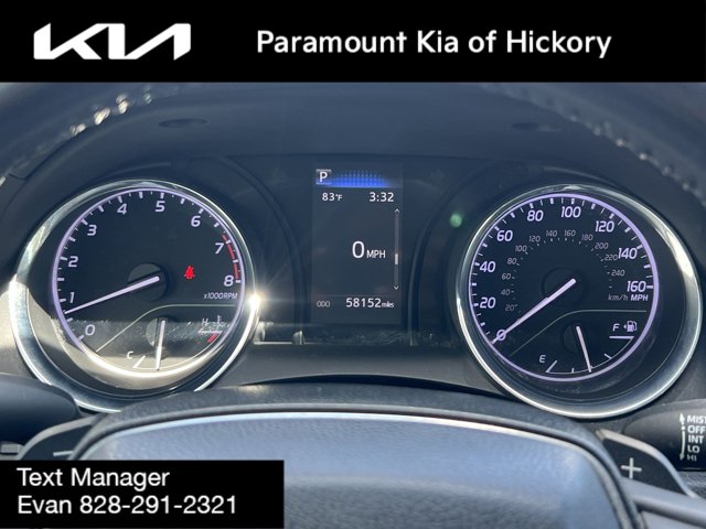Vehicle image 21 of 32
