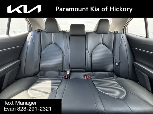 Vehicle image 13 of 32