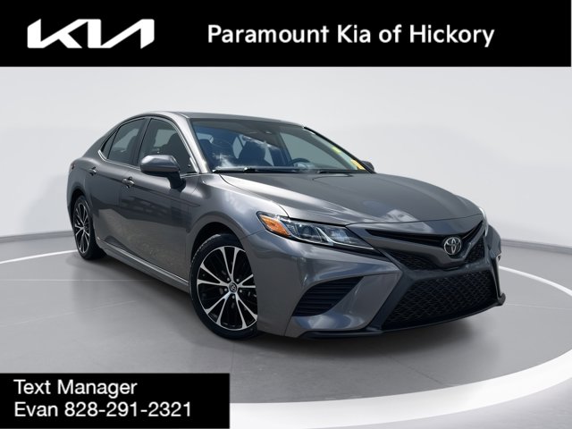 Vehicle image 4 of 32