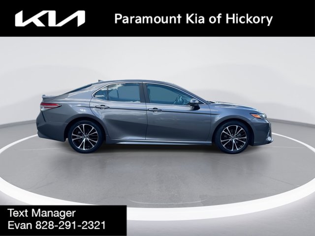 Vehicle image 5 of 32