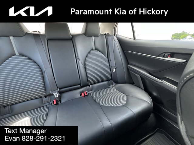 Vehicle image 14 of 32