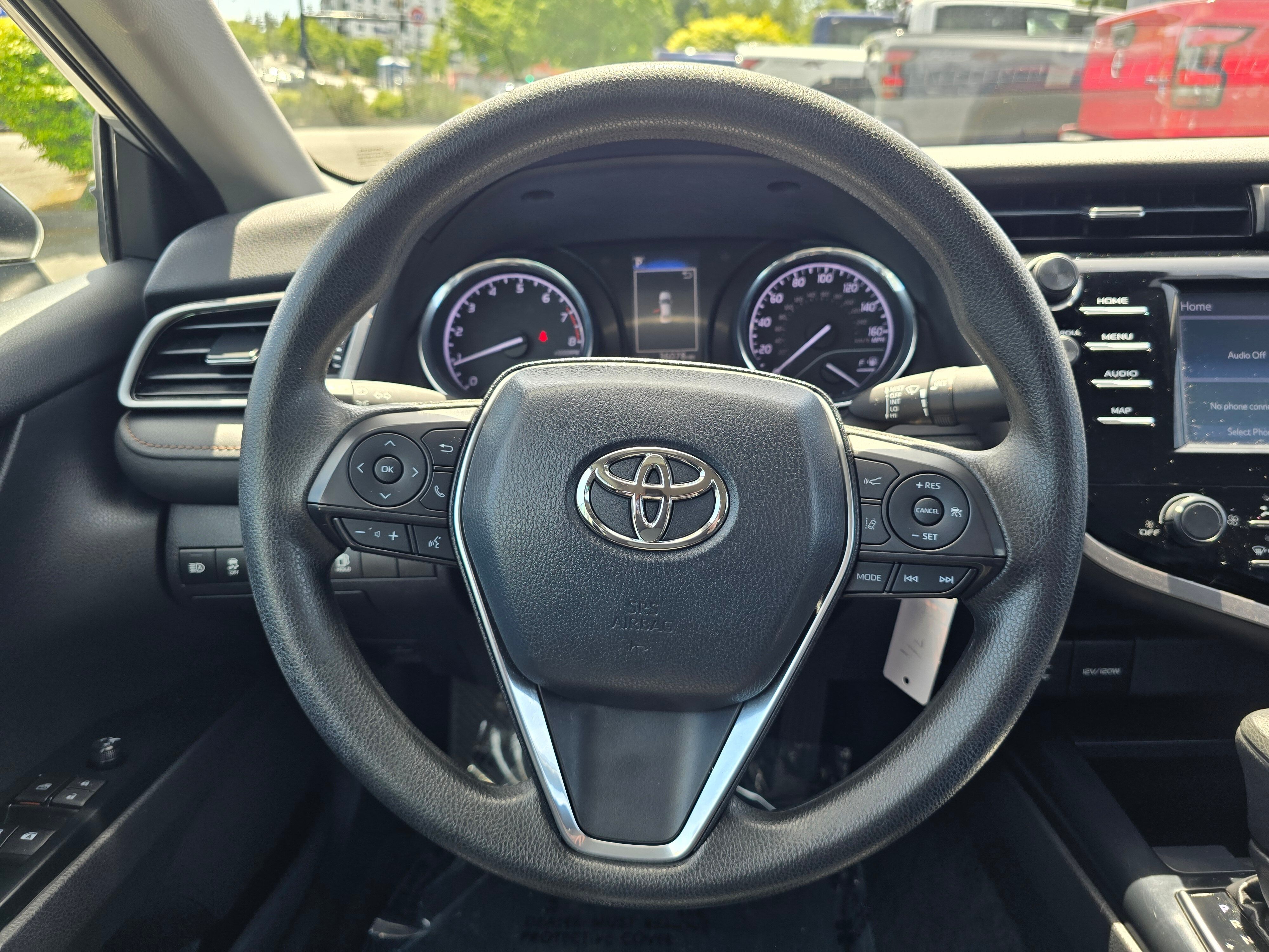 Vehicle image 19 of 30