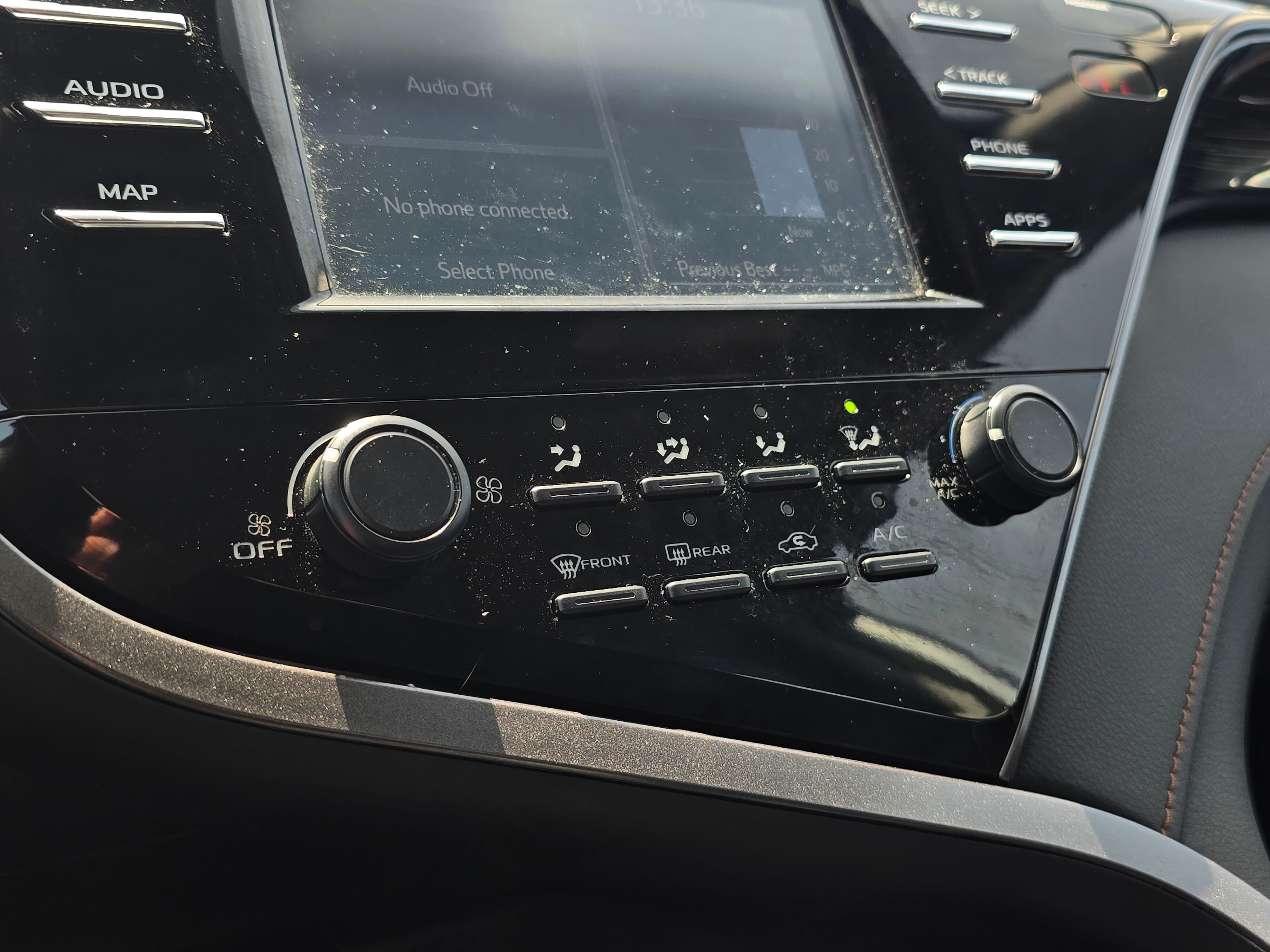 Vehicle image 27 of 30