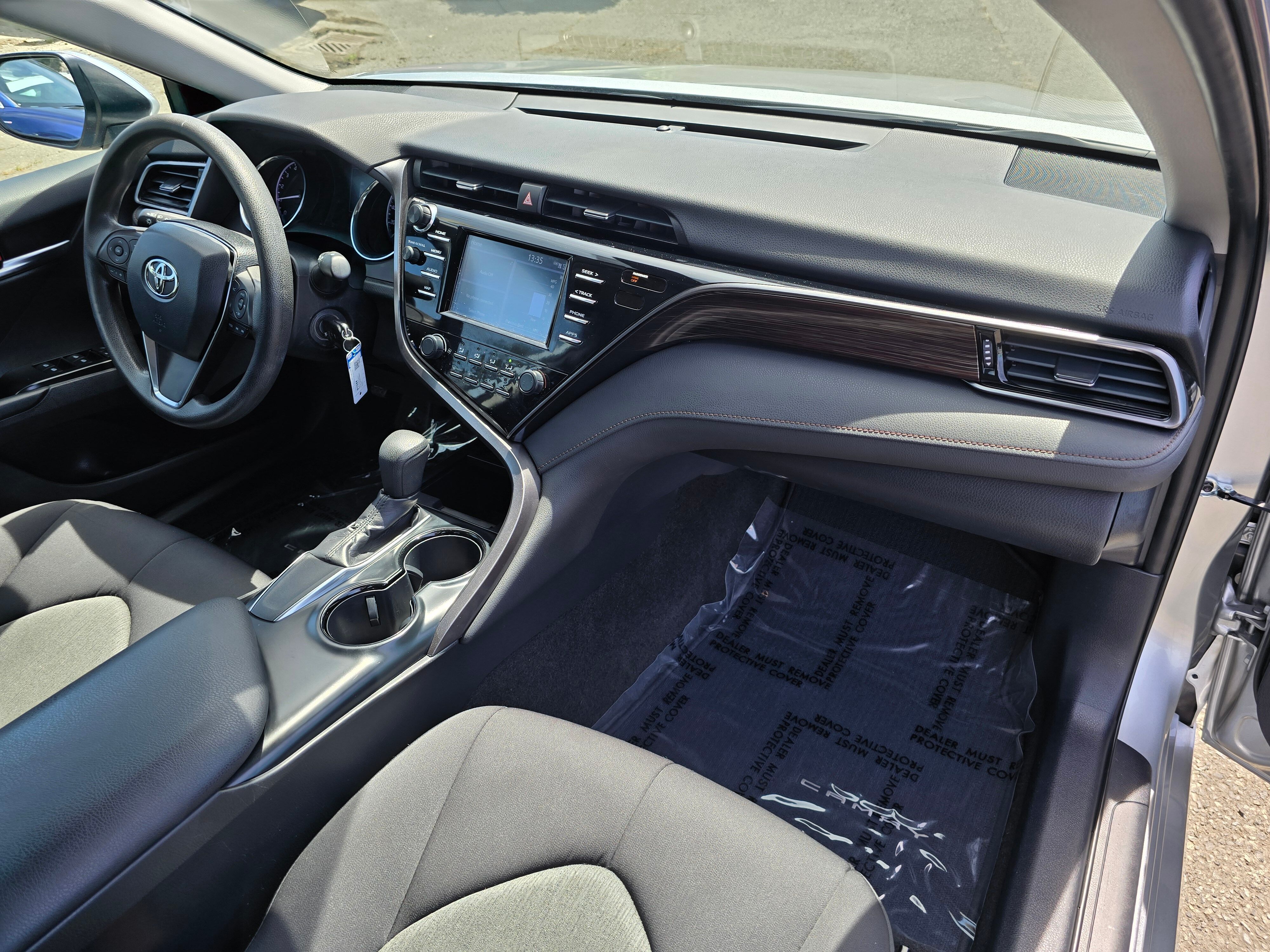 Vehicle image 12 of 30
