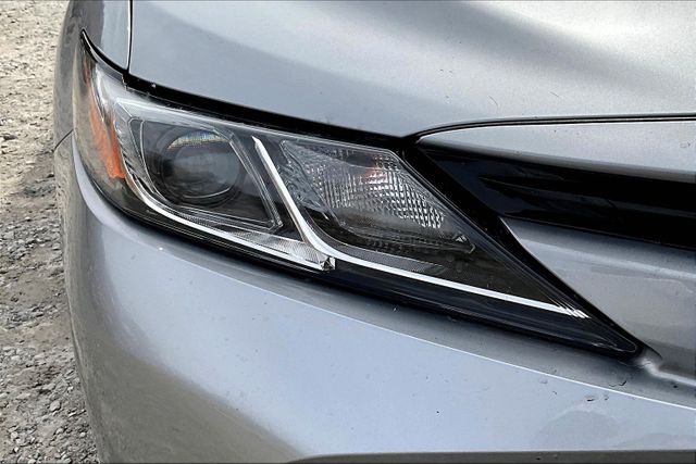 Vehicle image 27 of 31