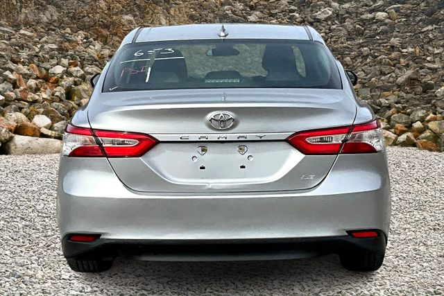 Vehicle image 4 of 31