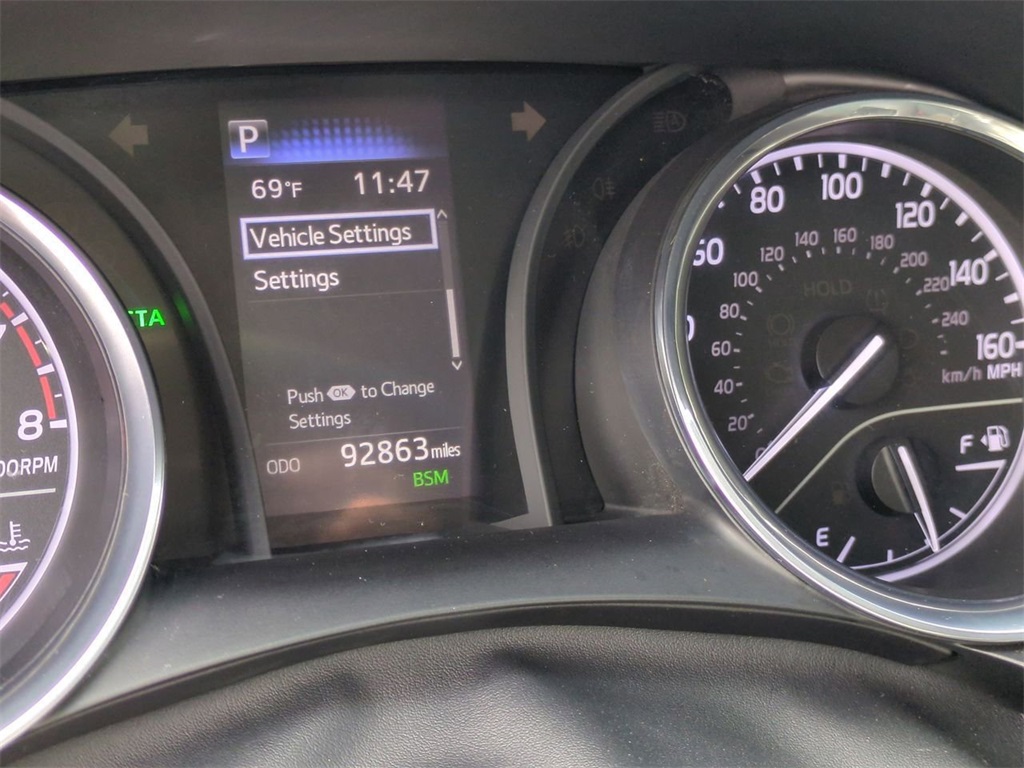 Vehicle image 12 of 42