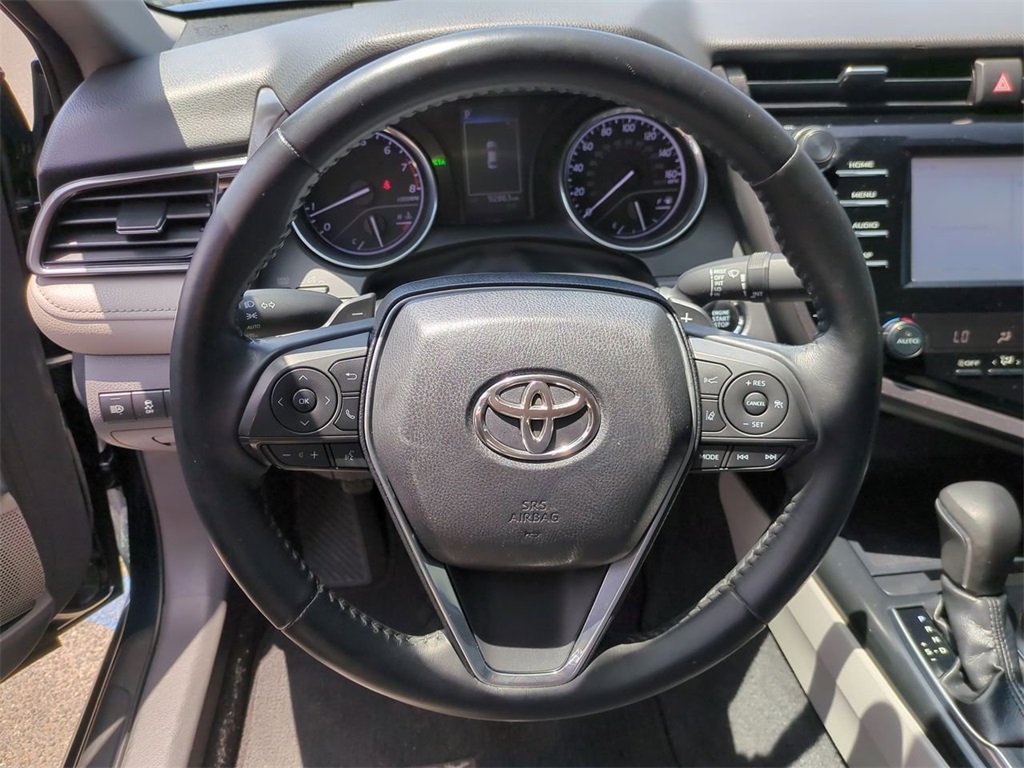 Vehicle image 11 of 42