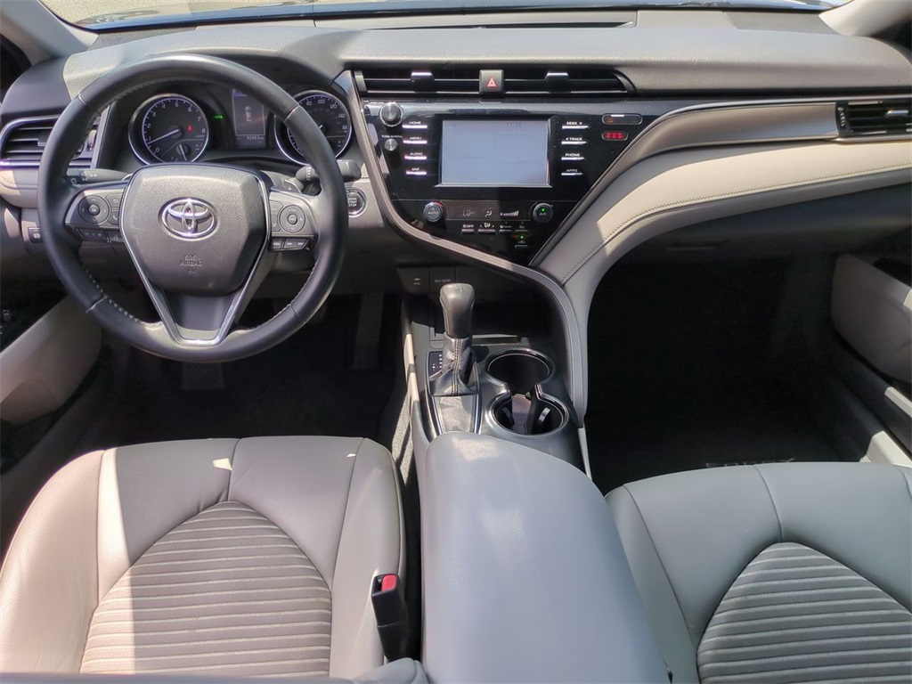 Vehicle image 19 of 42
