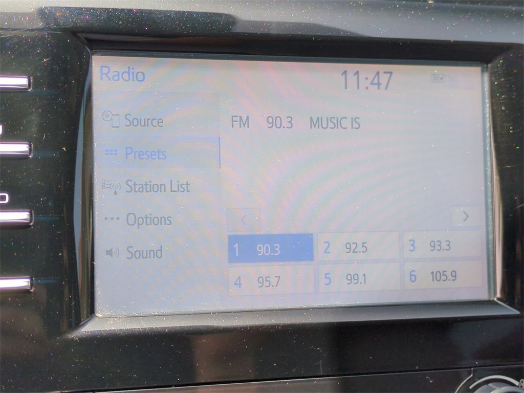 Vehicle image 13 of 42