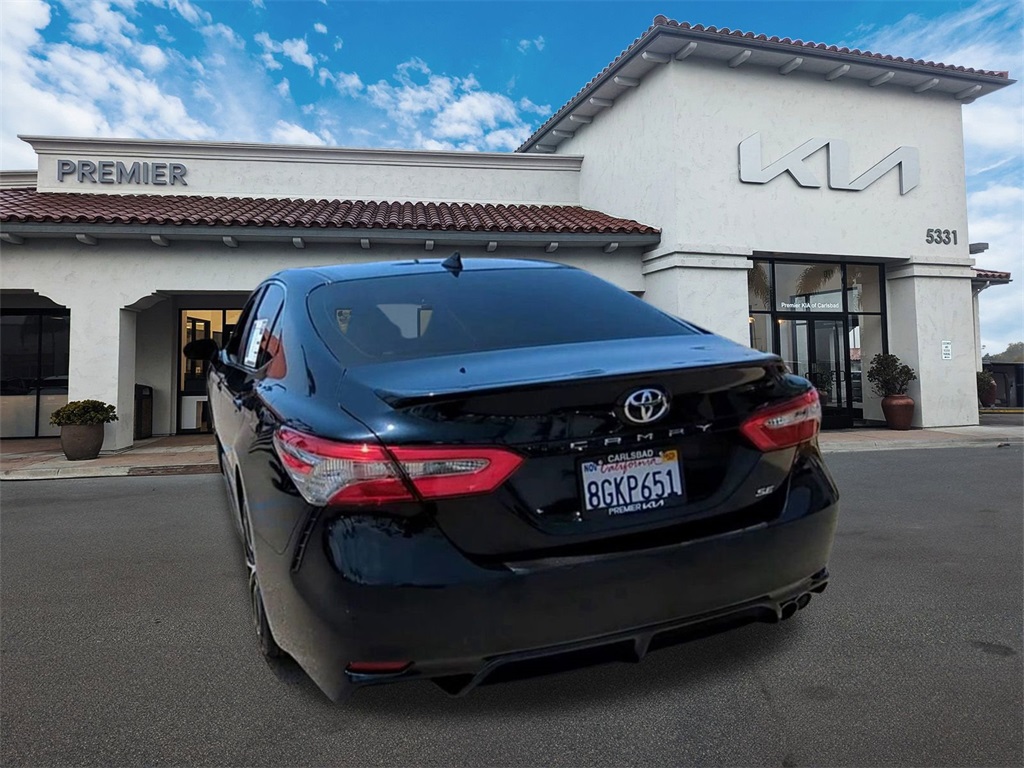 Vehicle image 9 of 42