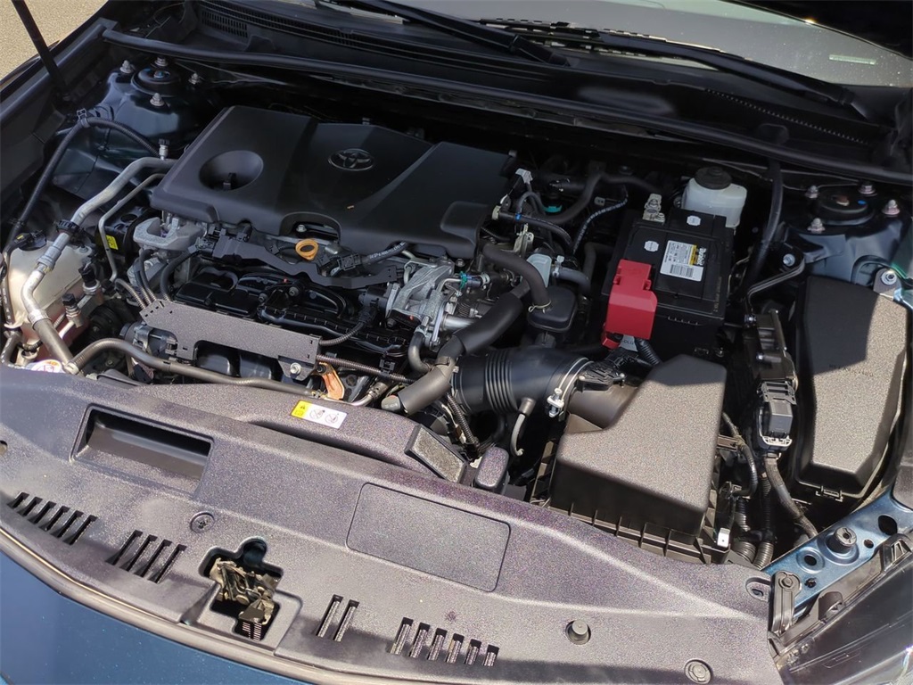 Vehicle image 28 of 42