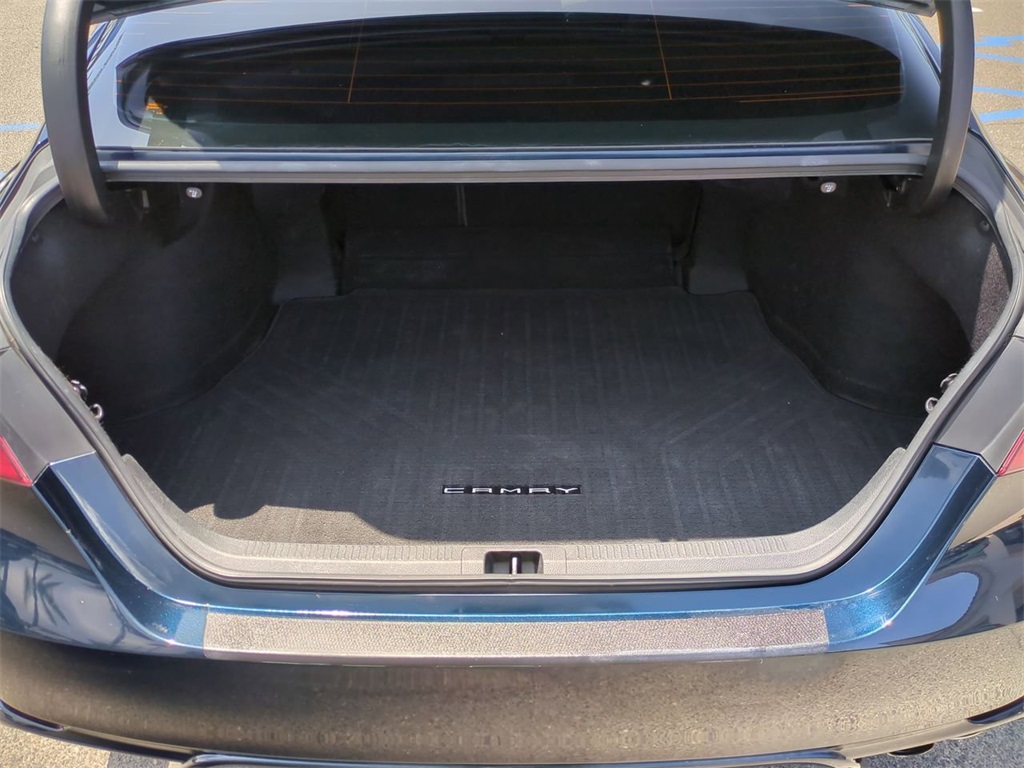 Vehicle image 24 of 42