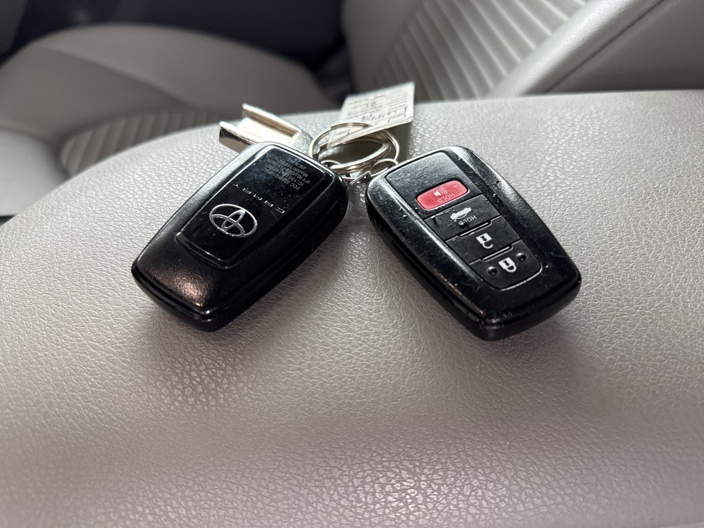 Vehicle image 10 of 10