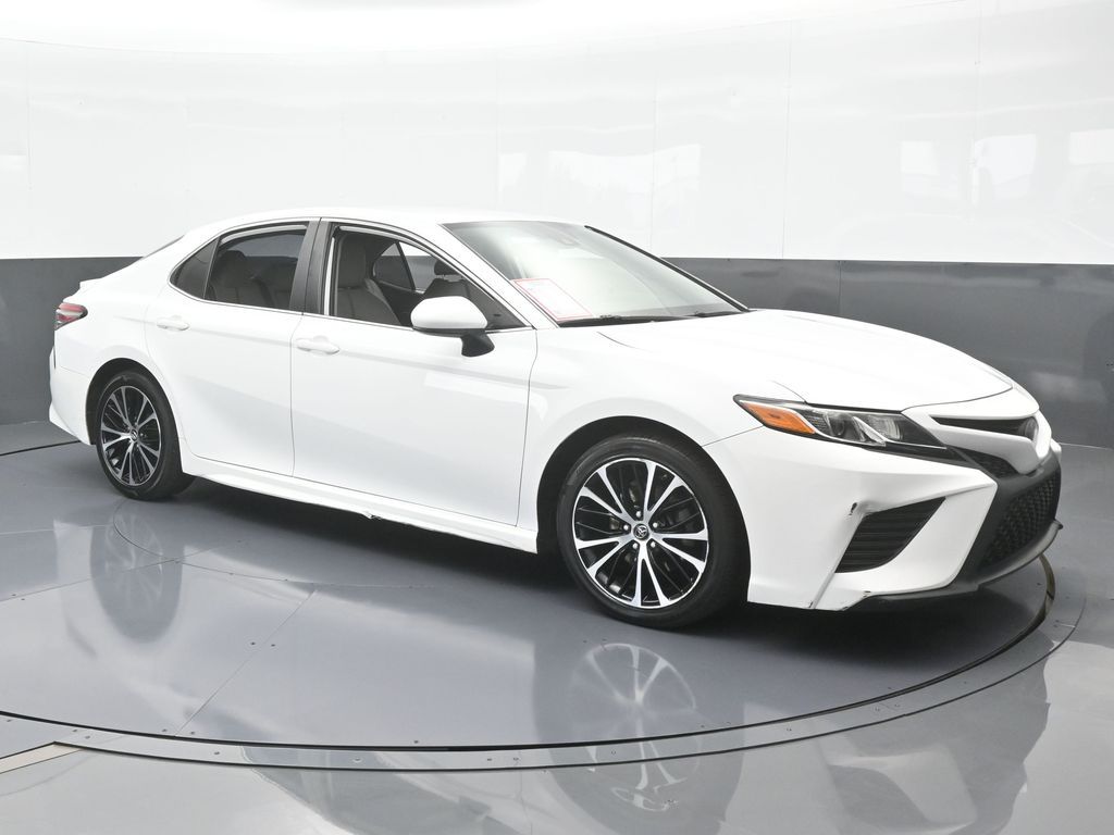 Vehicle image 13 of 67