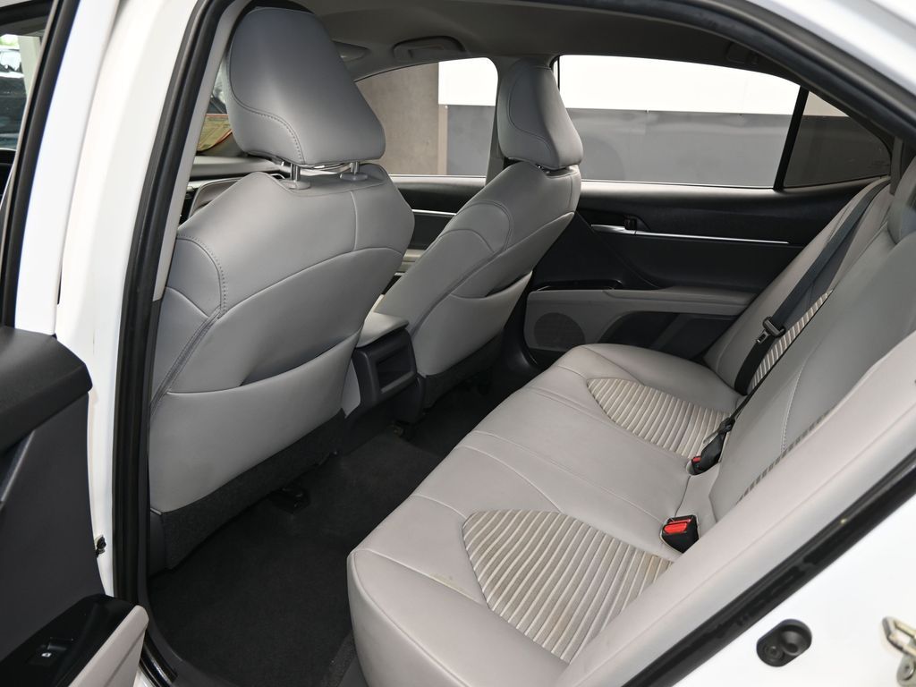 Vehicle image 53 of 67