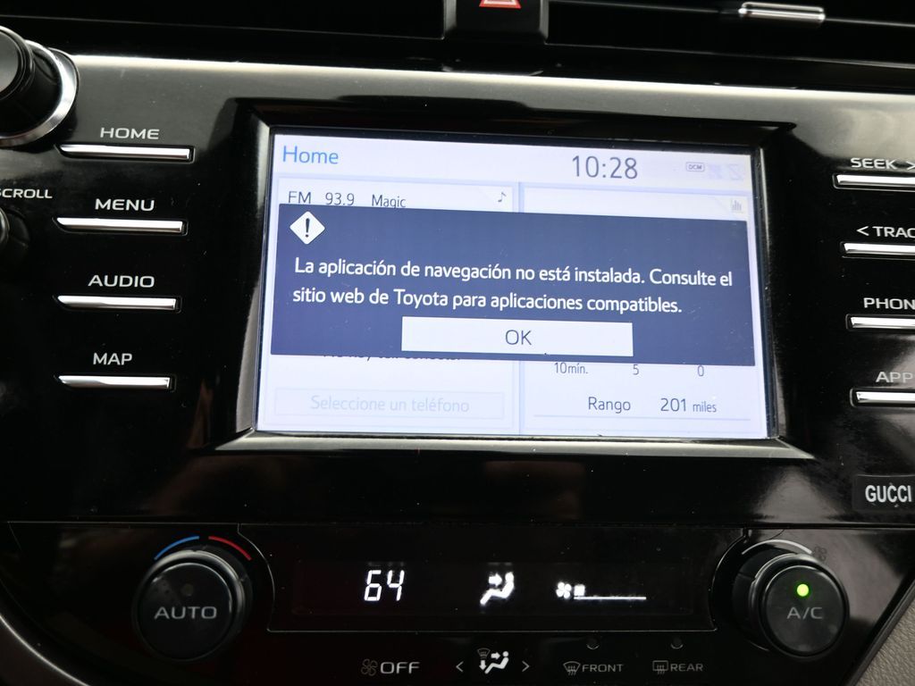 Vehicle image 40 of 67