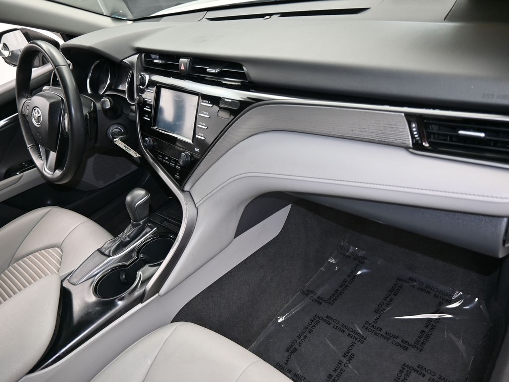 Vehicle image 63 of 67
