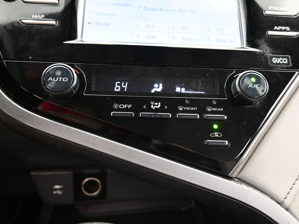 Vehicle image 44 of 67
