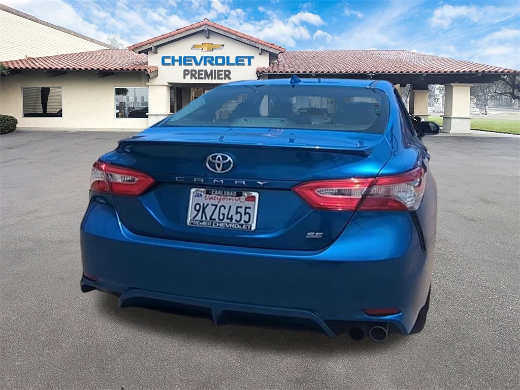 Vehicle image 8 of 33