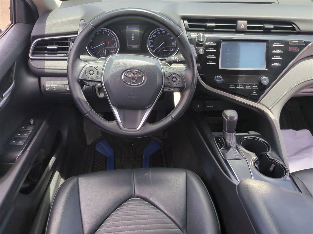 Vehicle image 18 of 33