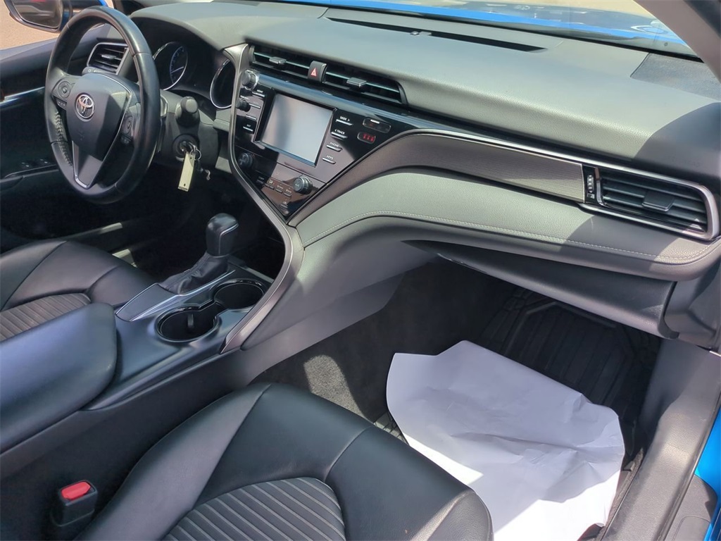 Vehicle image 20 of 33