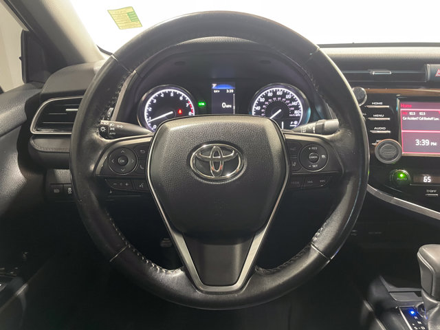 Vehicle image 18 of 30