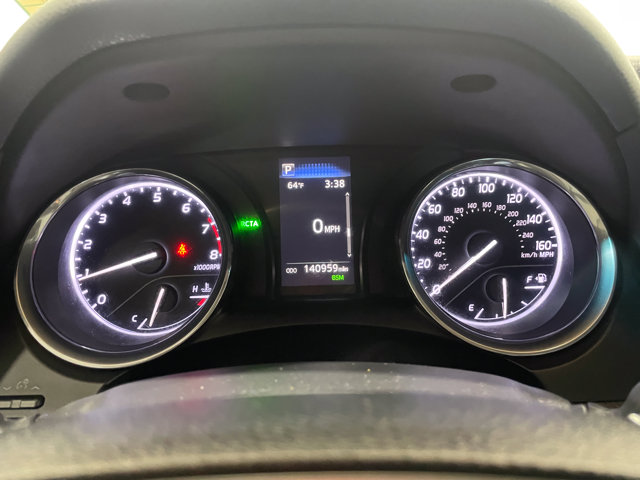 Vehicle image 19 of 30