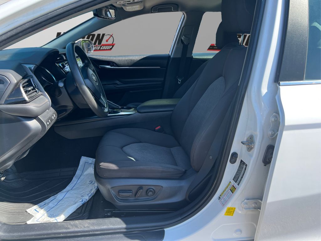 Vehicle image 29 of 31