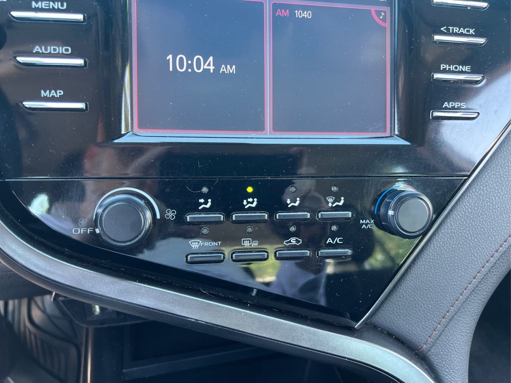 Vehicle image 18 of 31