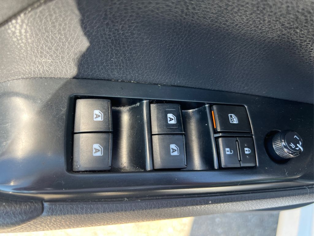 Vehicle image 20 of 31